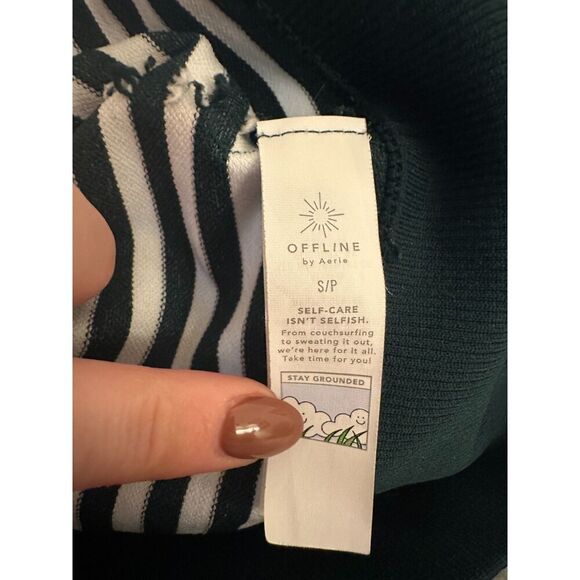 Aerie Offline Green White Striped Cropped Workout Top Size Small - Picture 6 of 7